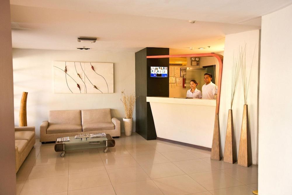 Travelbee Fuente Inn Cebu Bagian luar foto