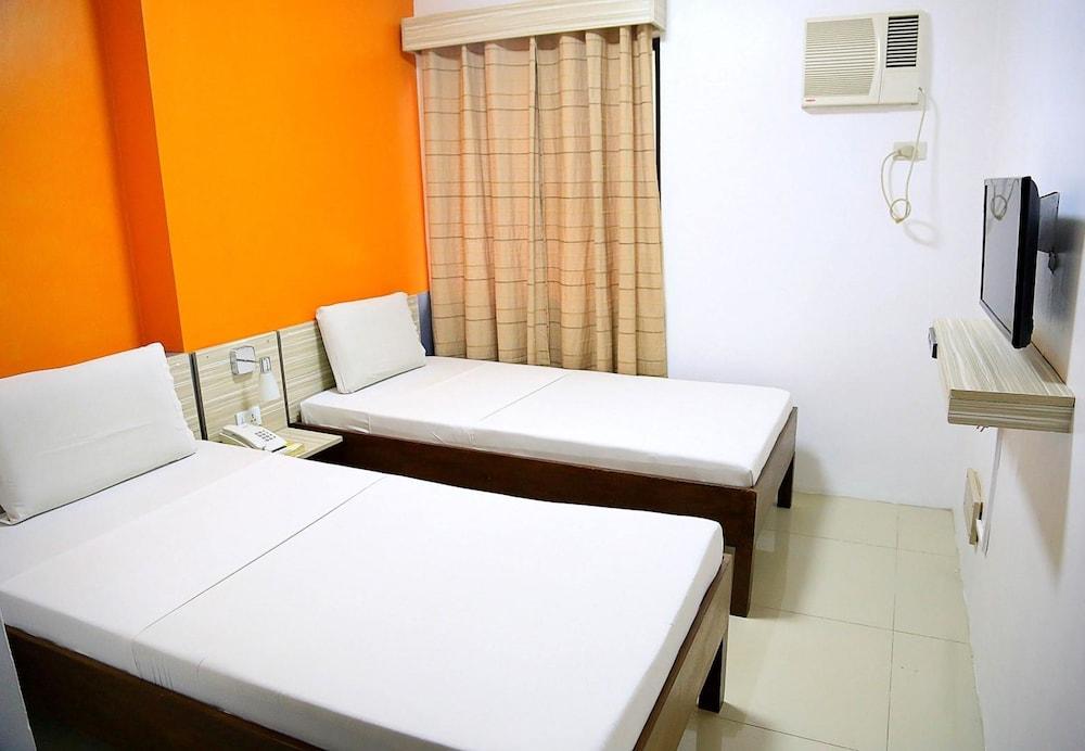 Travelbee Fuente Inn Cebu Bagian luar foto