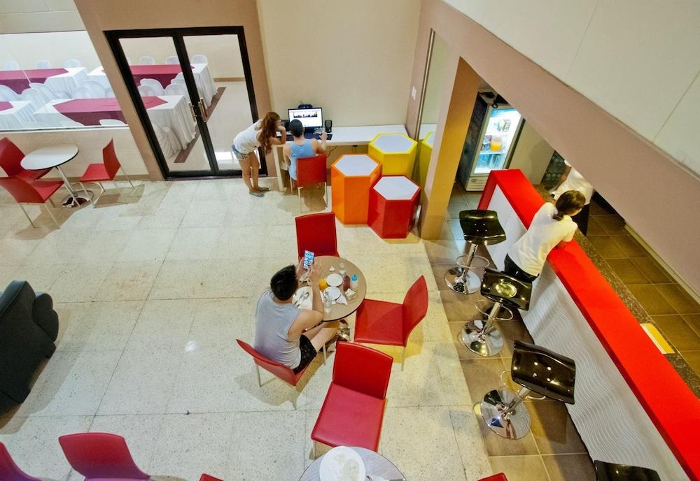 Travelbee Fuente Inn Cebu Bagian luar foto