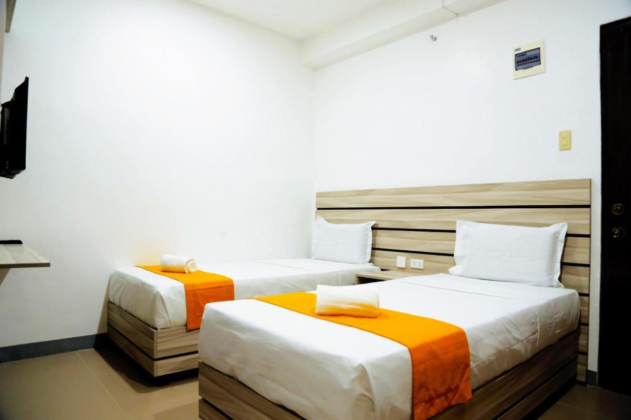 Travelbee Fuente Inn Cebu Bagian luar foto